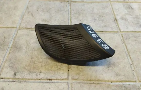 Audi A4 S4 B6 8E 8H Front door high frequency speaker 8E0035424