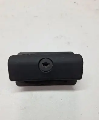 BMW 5 E39 Glove box handle 