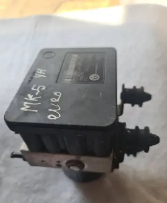 Volkswagen Golf V ABS Pump 1K0907379AC 00005305H0 10096003593