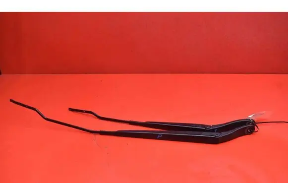 Front wiper blade arm