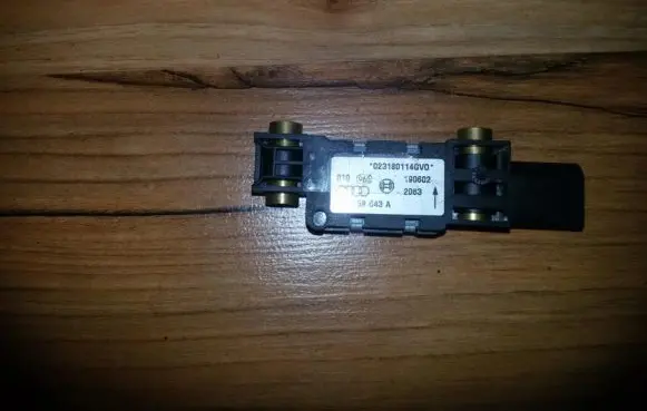 Audi A4 S4 B6 8E 8H Airbag deployment crash/impact sensor 8E0959643A