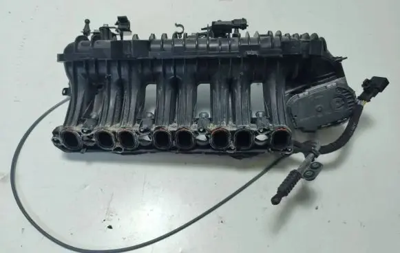 Land Rover Discovery Sport Intake manifold G4D318N968AA