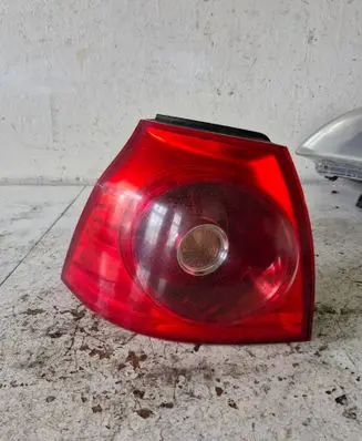Volkswagen Golf V Rear/tail lights