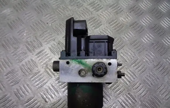 Ford Mondeo MK II ABS Pump 0265800007