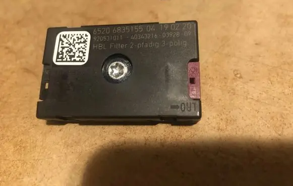 BMW 1 F40 Aerial antenna filter 65206835155