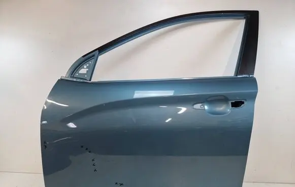 Hyundai Kona I Front door 
