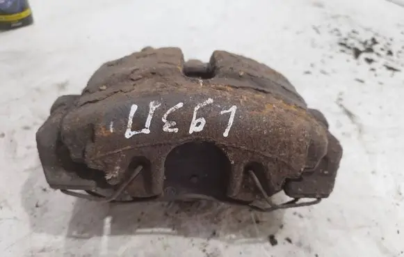 Skoda Octavia Mk2 (1Z) Front brake caliper