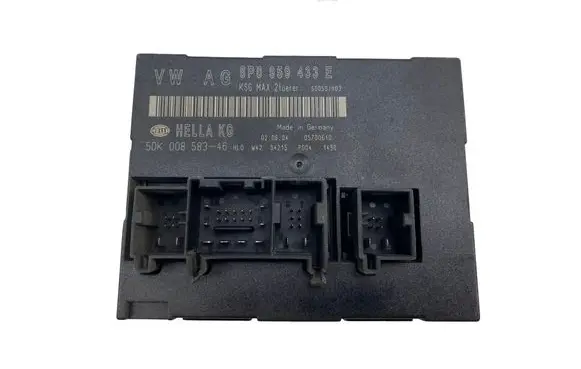 Audi A3 S3 8P Central body control module 8P0959433E