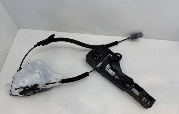 Renault Arkana Front door lock