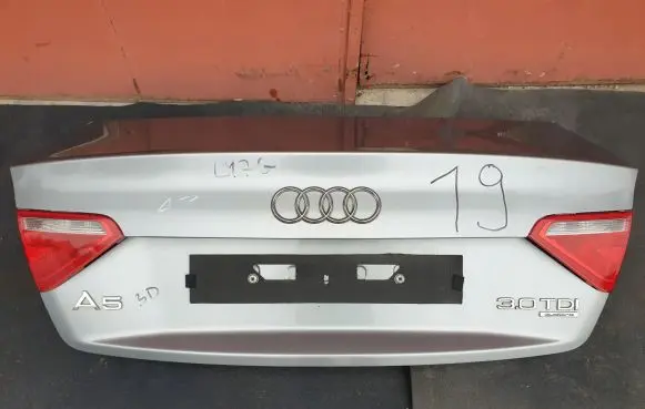 Audi A5 8T 8F Tailgate/trunk/boot lid
