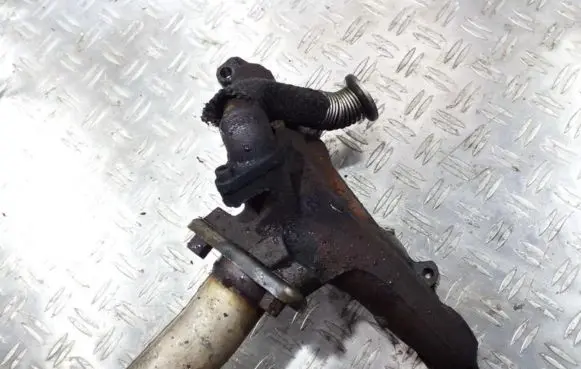 Peugeot 106 Exhaust manifold 9616009180