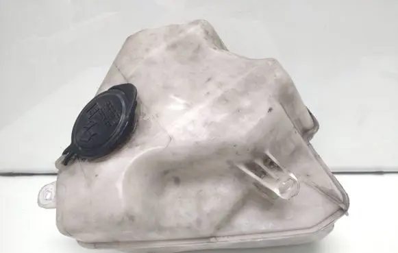 Toyota Prius (XW20) Windshield washer fluid reservoir/tank 060851145