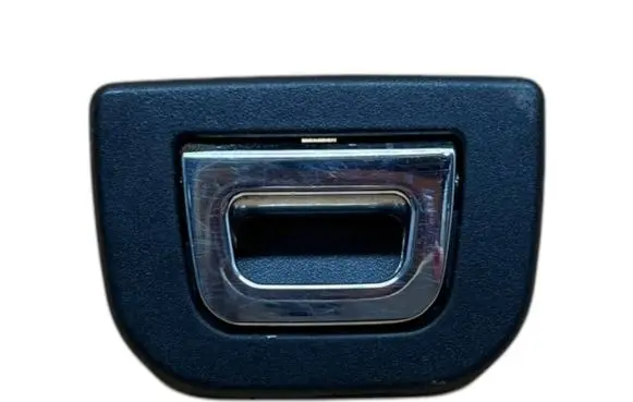 BMW 5 F10 F11 Tie down hook / loop 7237604