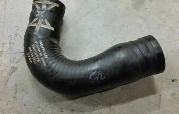 Audi A3 S3 8V Engine coolant pipe/hose 5Q0121096