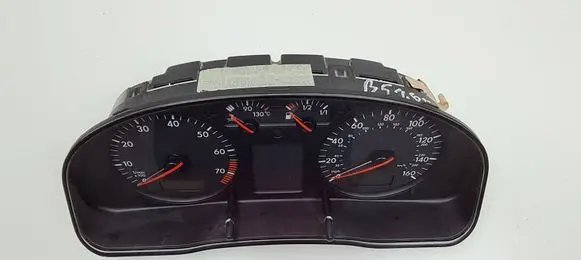 Volkswagen PASSAT B5 Speedometer (instrument cluster) 3B1919930