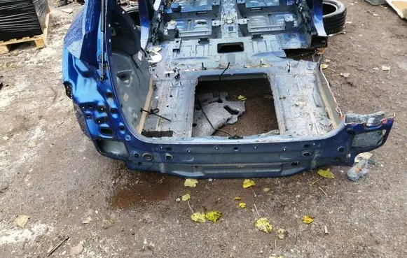 Renault Captur II Trunk bottom trim panel 