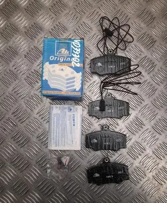 Alfa Romeo 33 Brake pads (rear) 13046029682