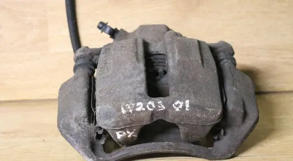 Mercedes-Benz C W203 Front brake caliper