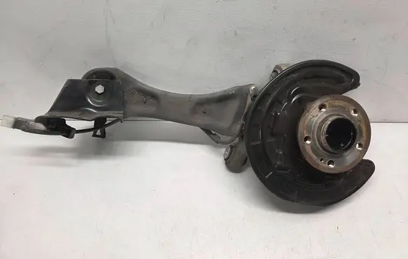 Mercedes-Benz B W247 Rear wheel hub A2470300