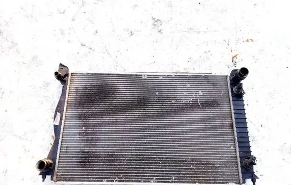Volkswagen Sharan Coolant radiator 4F0121251P