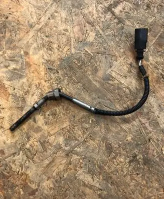 Audi A4 S4 B8 8K Exhaust gas temperature sensor 059906088Q