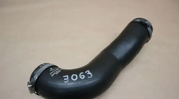 Jaguar XF X250 Intercooler hose/pipe 6W936F073AB