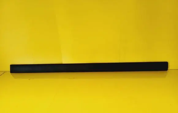 Mitsubishi Carisma Front door trim (molding) MR910230