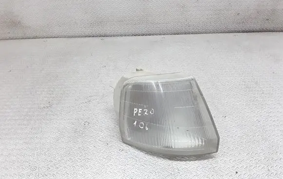Peugeot 106 Front indicator light