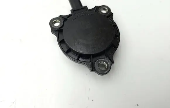 Mercedes-Benz B W246 W242 Camshaft vanos timing valve A2761560490