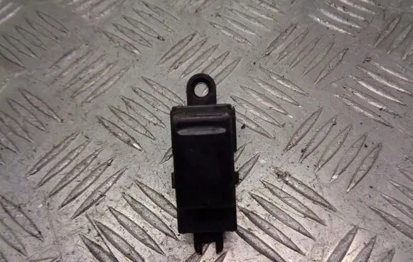 Nissan Primera Quarter vent window switch 25411AV600