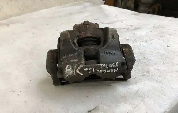 Ford Mondeo MK V Front brake caliper Dg9c2b134c
