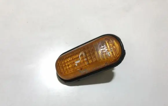 Honda Civic Front fender indicator light 6r01388