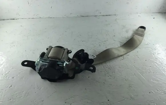 BMW X5 F15 Front seatbelt 624640600 S271409003E R161408709E