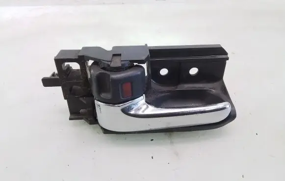 Toyota Avensis T250 Front door interior handle