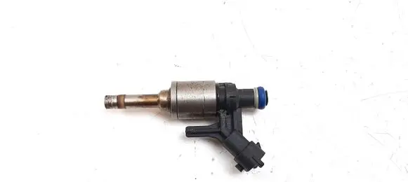 Peugeot 308 Fuel injector 0261500029