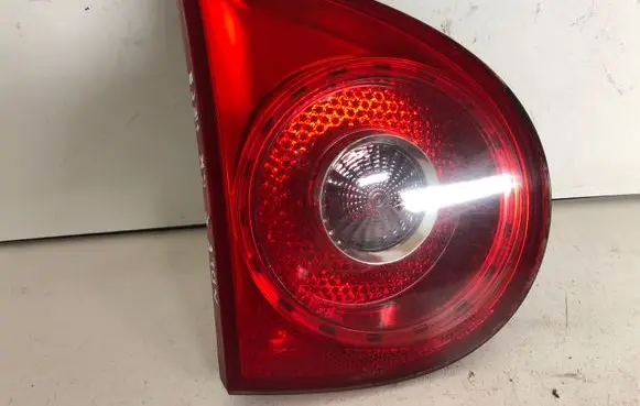 Volkswagen Golf V Tailgate rear/tail lights 1K6945093E