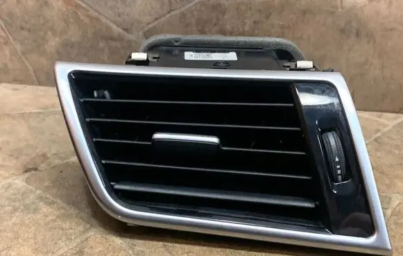Mercedes-Benz GLE (W166 - C292) Dashboard air vent grill cover trim A1668309100