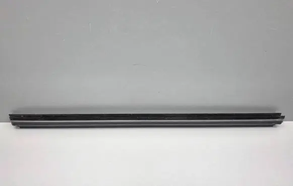 Mercedes-Benz GLC X253 C253 Other front door trim element A253725 A25372525