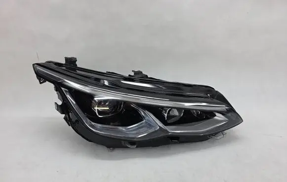 Volkswagen Golf VIII Headlight/headlamp 5H1941036