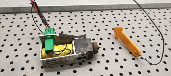 Saab 9-5 Central locking motor 5117072 81169500 0024