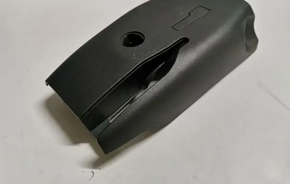 Steering wheel column trim