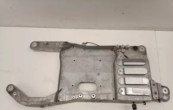BMW iX Engine mount bracket 9871498