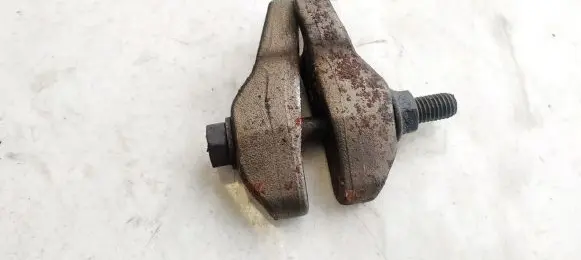 Hyundai i30 Fuel Injector clamp holder