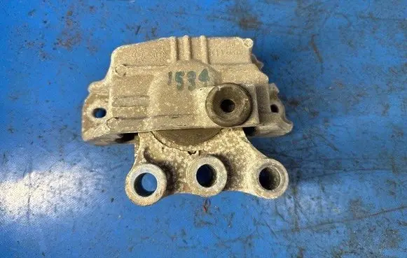Jeep Compass Engine mount bracket 68328737AA