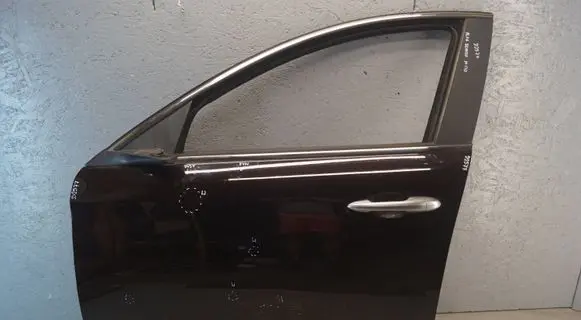 Alfa Romeo Giulietta Front door