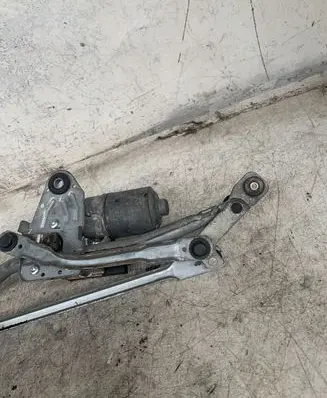 Audi A6 S6 C6 4F Front wiper linkage 4F1955023