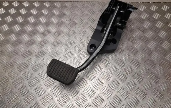 Polestar 4 Brake pedal 80007240