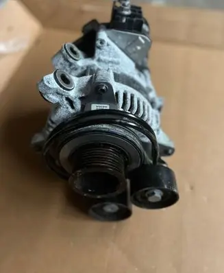 Volvo XC90 Generator/alternator 32137503 32383087 90182081