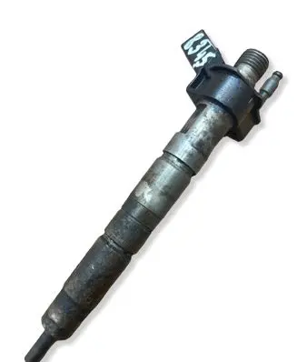 BMW 3 E90 E91 Fuel injector 7797877