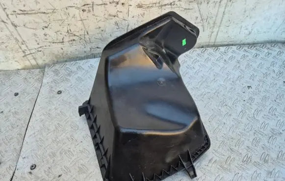 Mercedes-Benz GLE (W166 - C292) Air micro filter air duct channel part A1668300053